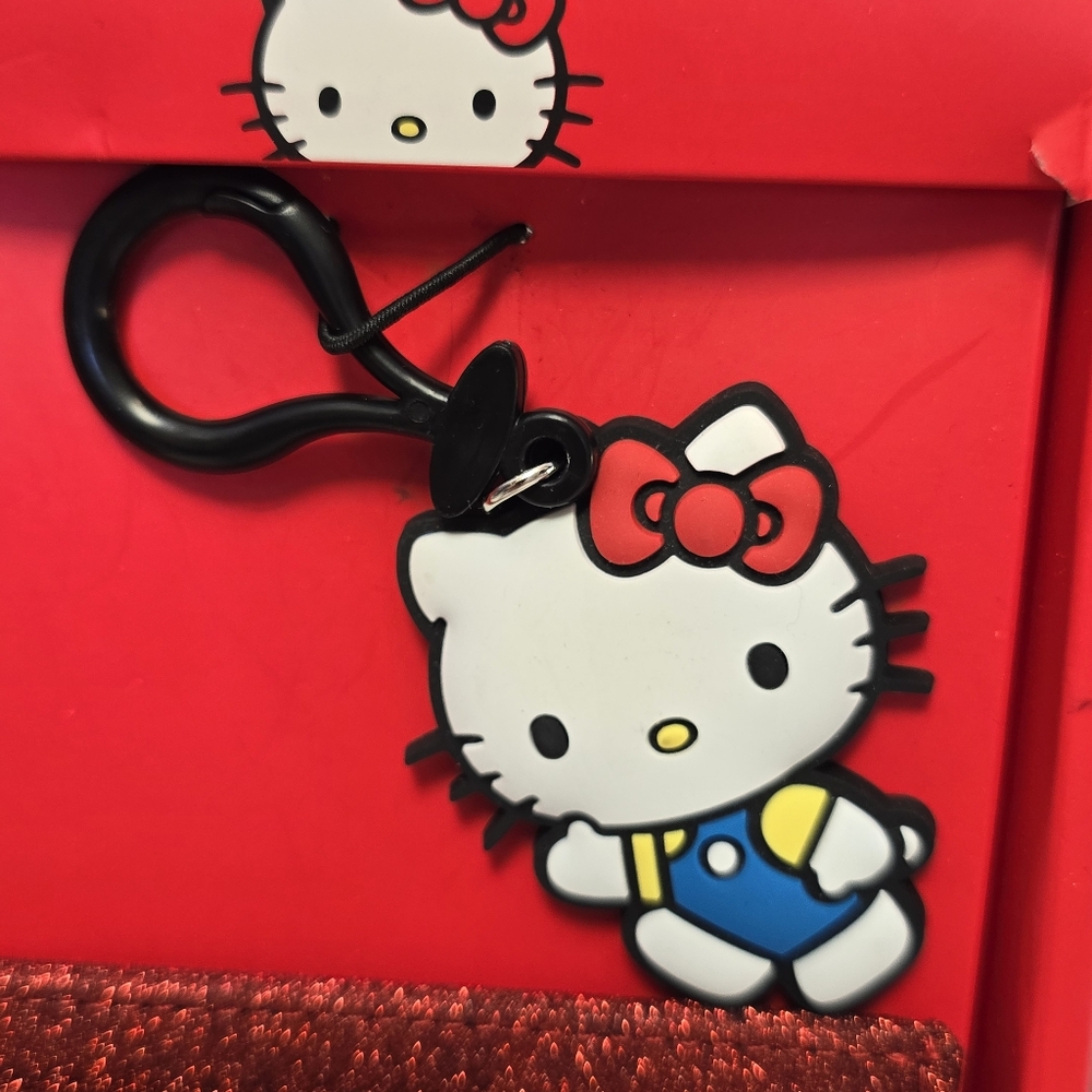 Hello Kitty 3 Piece Gift Set Mini Backpack ID Card Wallet Key Chain NEW - Picture 4 of 11